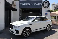 Bentley Bentayga V8