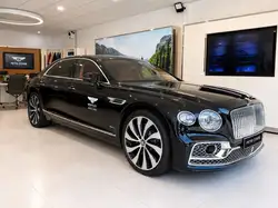Bentley Flying Spur Hybrid - NUOVA