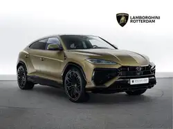 Lamborghini Urus SE Xpel Stealth | Akrapovic