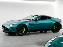 Aston Martin Vantage S Coupé | Satin AM Racing | Int. CF