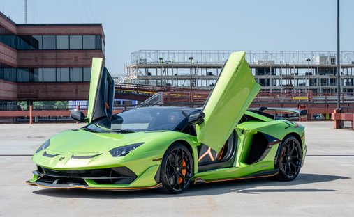 2021 Lamborghini Aventador SVJ